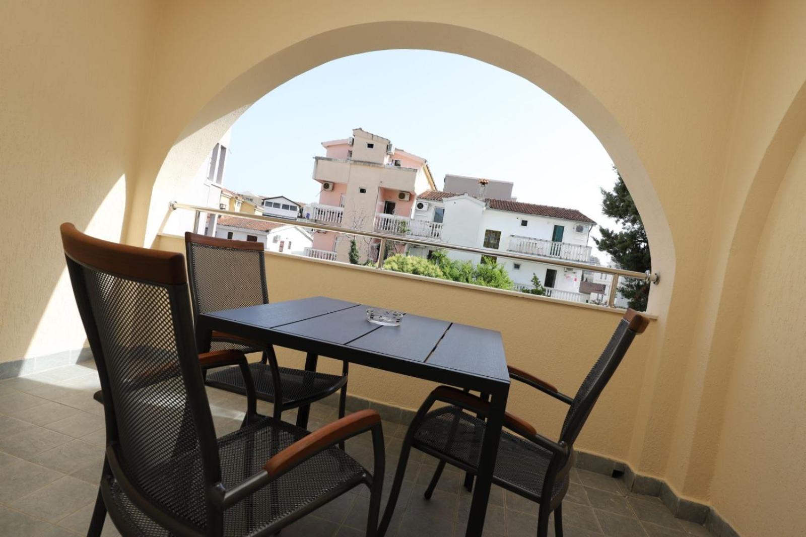 Villa Il Mare Budva Exteriör bild